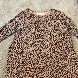 Cheetah print long sleeve light weight sweater